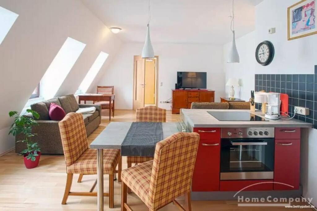 Apartment In Der Strohsackpassage - Zentrum Hbf Oper *